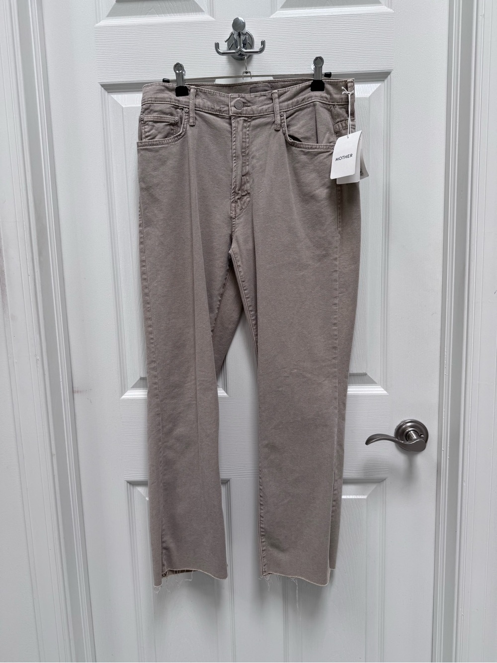 MOTHER Women’s Taupe Kick Flare Jeans Size 31 NWT Raw Hem